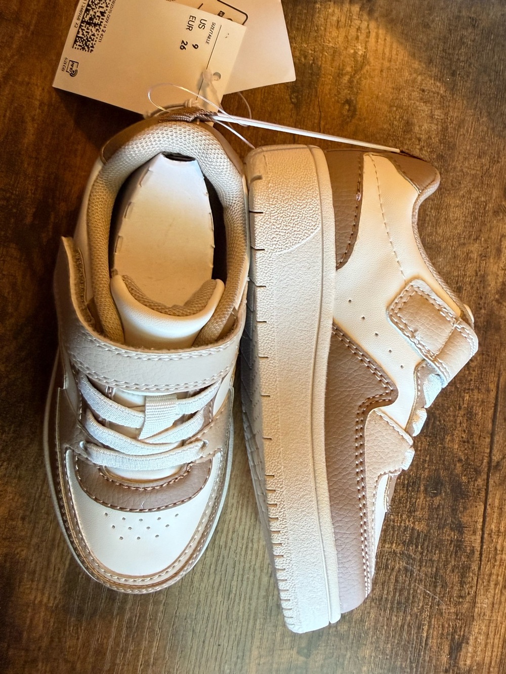 H&M Kids Hook-and-Loop Sneakers Size 9 | Beige & Cream Casual Shoes | NWT